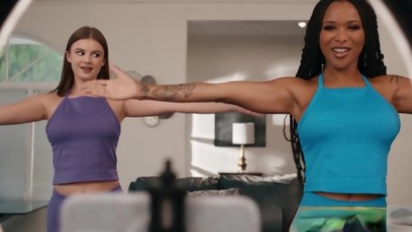 Interracial lesbian sensual fuck with Ally Summers and Cali Sweets