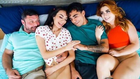 Freely Chloe Cooper and Sawyer Cassidy at oral clip
